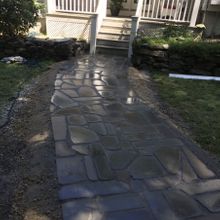 Four Seasons Landscaping - hardscape walkway