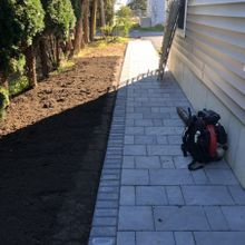 Four Seasons Landscaping Hardscape Walkway